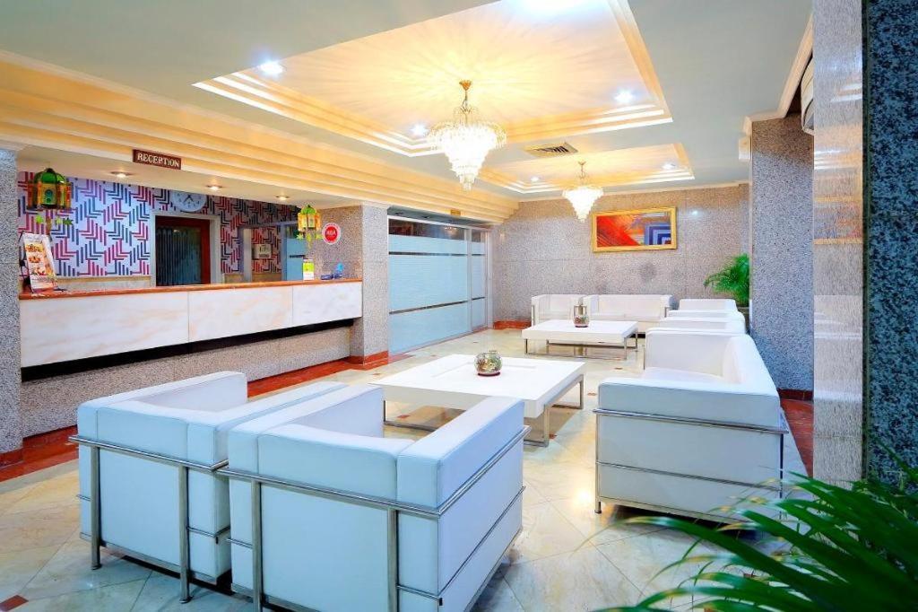 Patra Comfort Jakarta Exterior foto