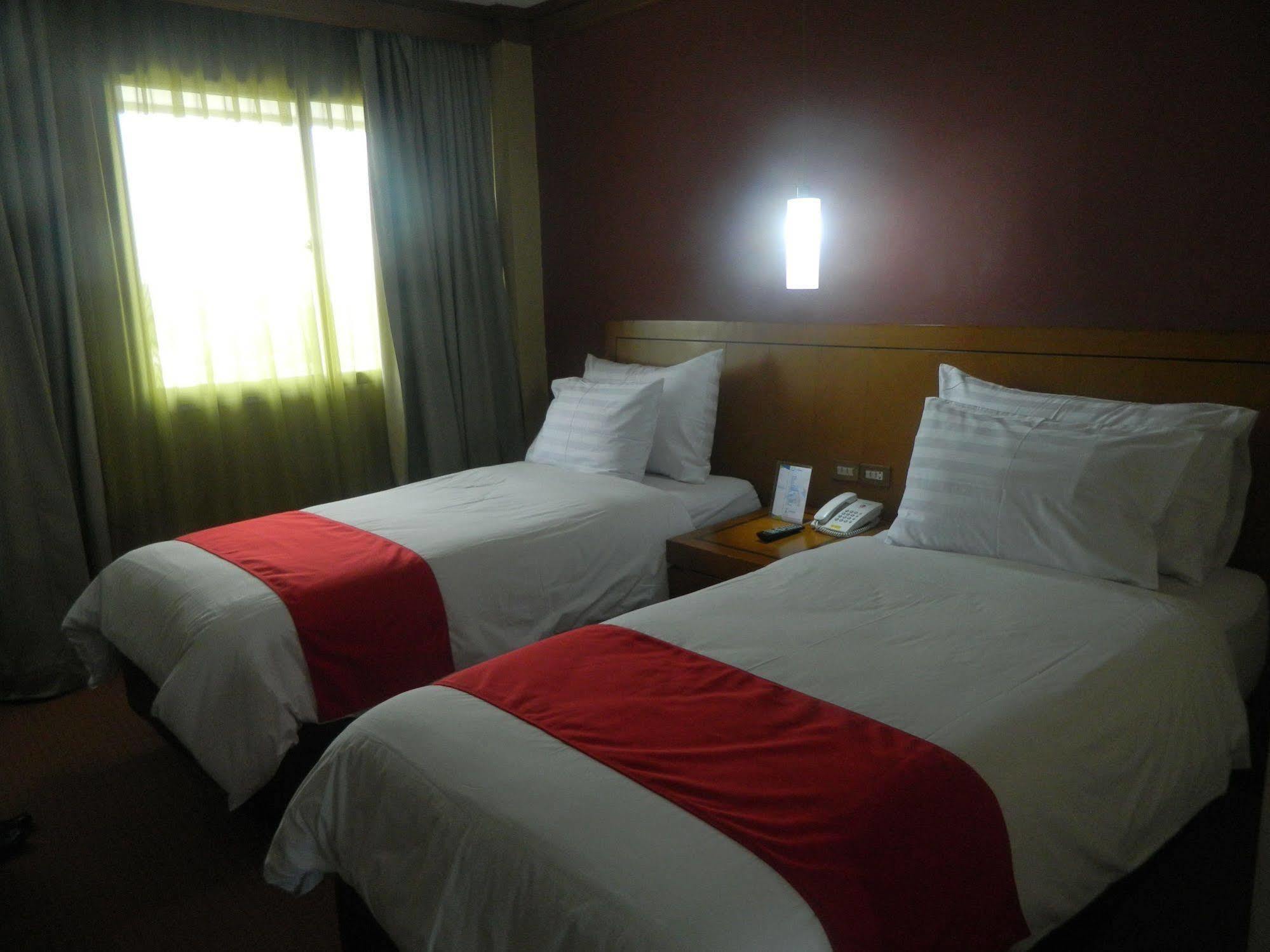 Patra Comfort Jakarta Exterior foto